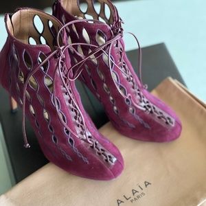 Alaia Grena Booties